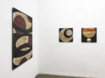 Beatriz von Eidlitz, Bildobjekte, Arbeiten auf Papier und Eisen. Galerie Anais, München 2025