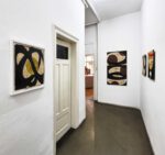 Beatriz von Eidlitz, Bildobjekte, Arbeiten auf Papier und Eisen. Galerie Anais, München 2025